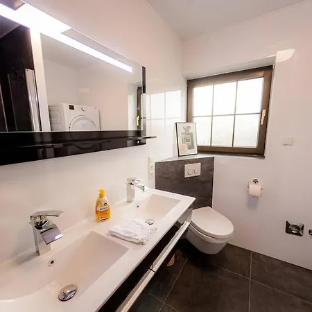 Hirschhoehe Im Taunus