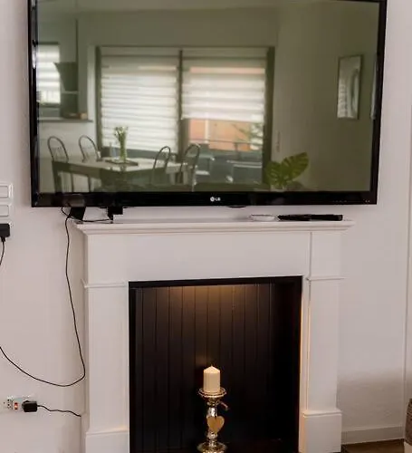 Hirschhoehe Im Taunus 아파트 *