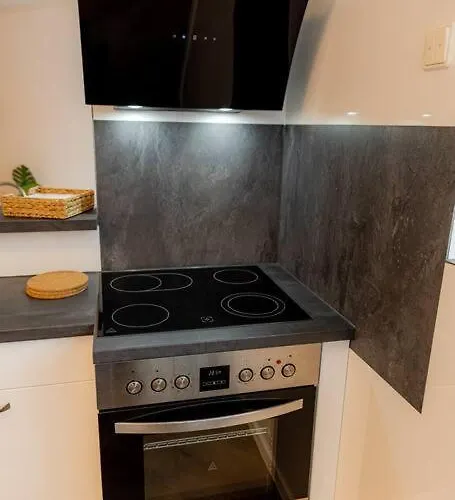 Hirschhoehe Im Taunus * Neu-Anspach